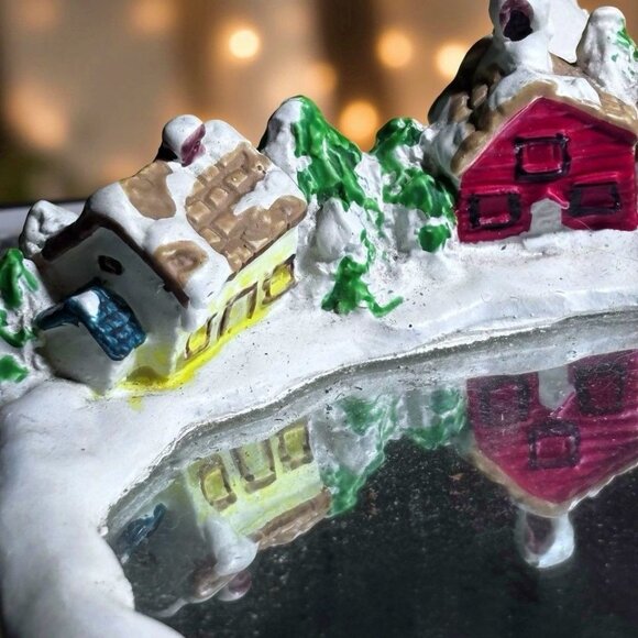 Vintage Artmark Wind-up Musical Ice Skating Village Scene Mirror Base Snowy Deco - Picture 4 of 6